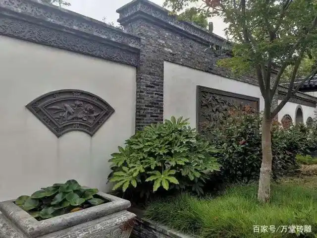 自建房院墙这样装饰更雅致