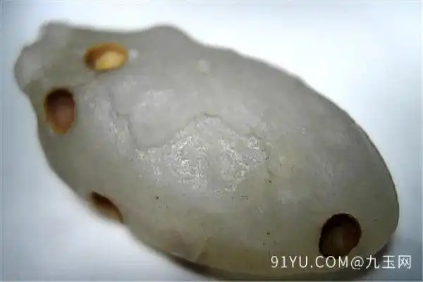 白色玻璃陨石值钱吗_天然玻璃-九玉网