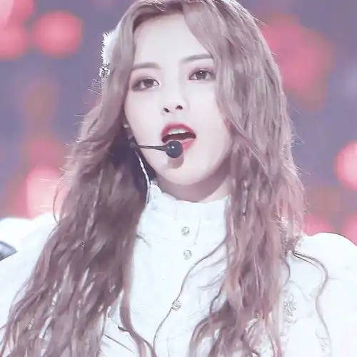 火箭少女101杨超越 - 堆糖,美图壁纸兴趣社区