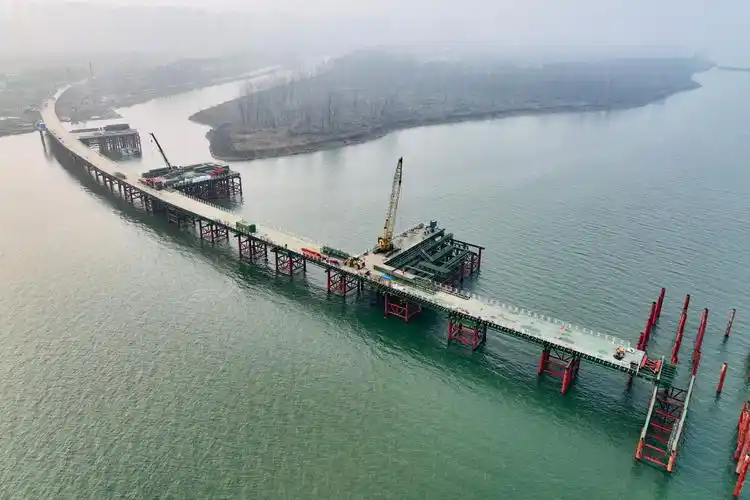 银星路兴联路过江大桥工程进度