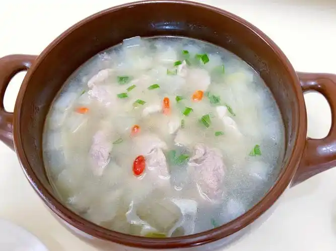 霜降后多喝这碗汤白萝卜瘦肉汤