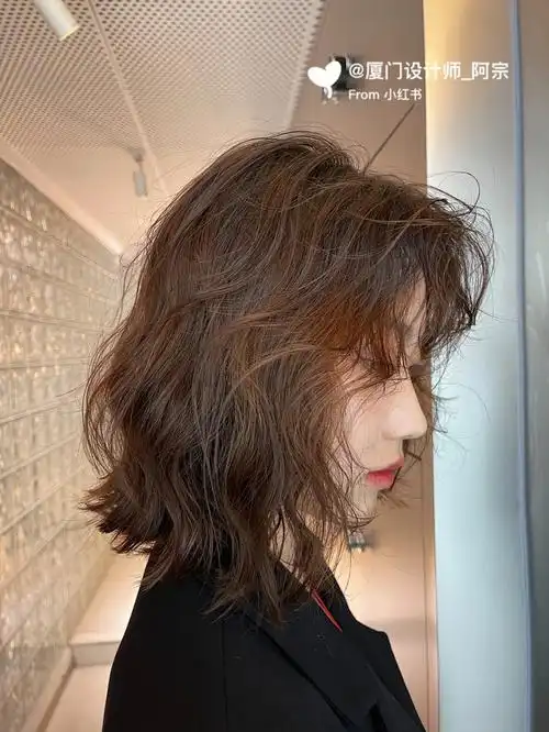 短发慵懒法式卷