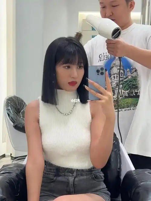 一刀切发型,成功上岸