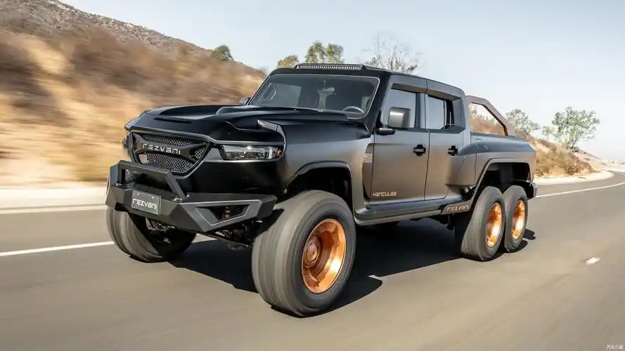 搭载1300马力v8的陆上巨无霸雷兹瓦尼6x6越野车发布