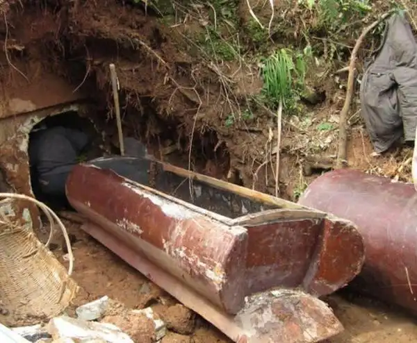 孕妇难产昏睡过去被误以为死亡埋葬专家开棺后吓了一大跳