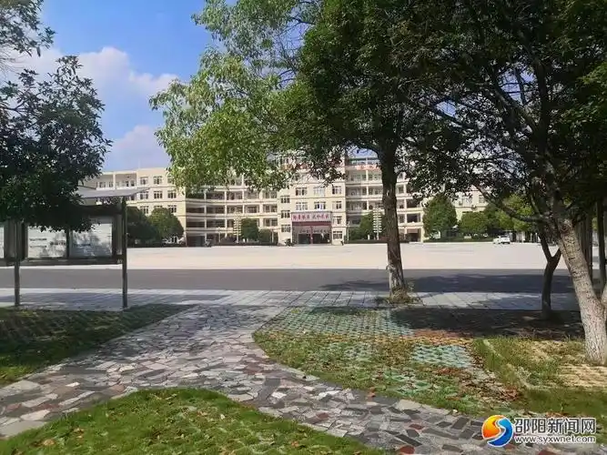 隆回县万和实验学校举行读书笔记心得体会评比活动