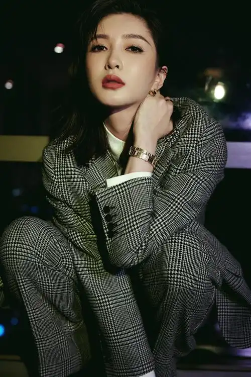 江疏影湿发西装造型好酷好美 #江疏影