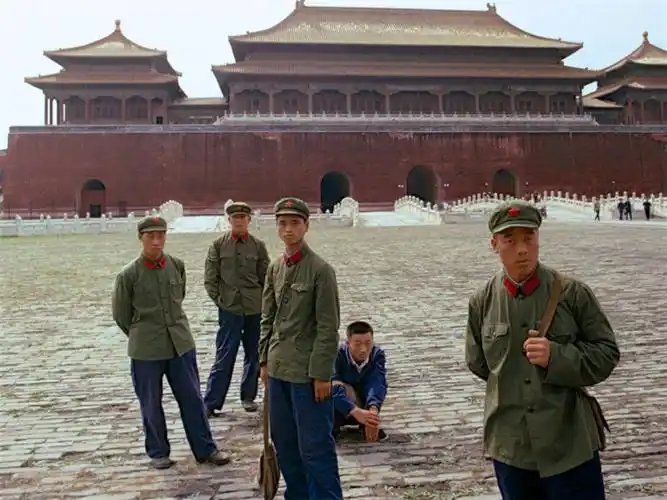 老照片 | 中国军人,1973年.布鲁诺·巴贝_新浪看点