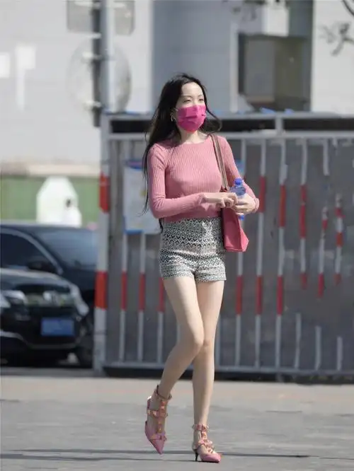 北京街拍五月初有了短裤搭配