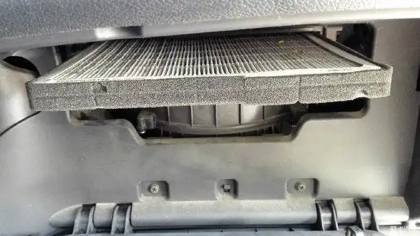 相比起逍客来,那是幸运多了,不知道有没有车友用过逍客的,空调滤芯在