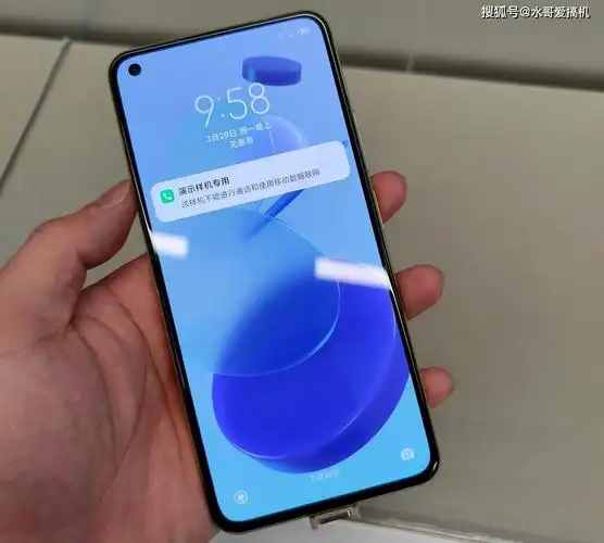 小米11系列上手,ultra副屏好玩,青春版屏占比高!