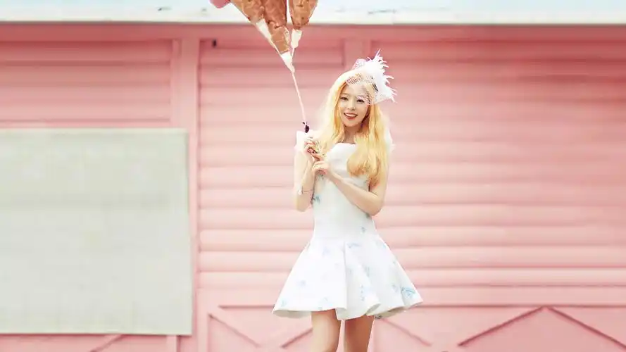 redvelvet红色天鹅绒甜美写真irene裴珠泫桌面壁纸