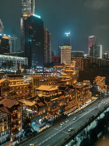 重庆洪崖洞华为手机街拍