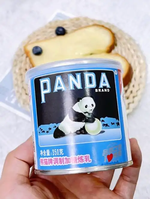 同事说面包片配炼乳就好吃了,听同事推荐买的熊猫炼乳(黑易),0060多