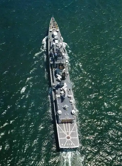 俯瞰中国战舰!换个角度让战舰更加威猛