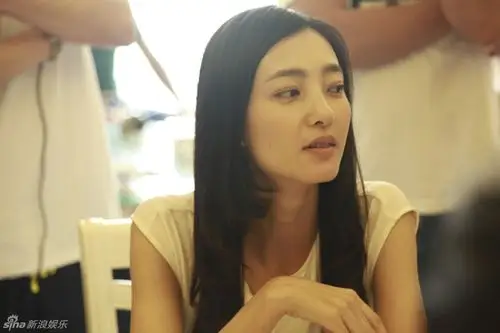 电影《前任攻略》由田羽生执导,韩庚,姚星彤,郑恺,王丽坤等联合主演.