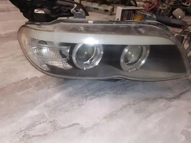 宝马x5e53拆车改装激光大灯一对