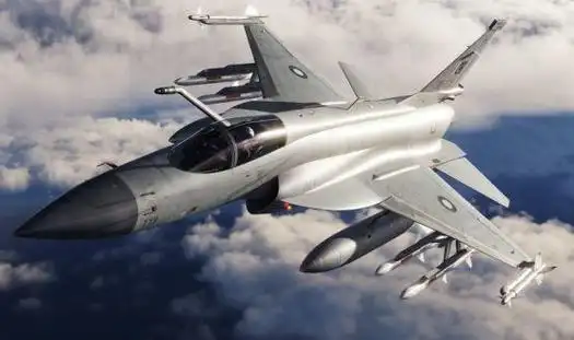 美媒称,中国枭龙战机,可能比美国f16战机更受欢迎|战斗机|巴基斯坦