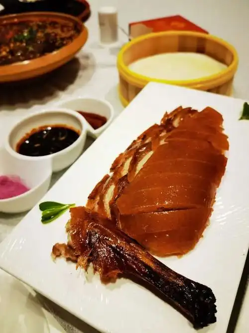 郑州美食豫川名家烩面烤鸭