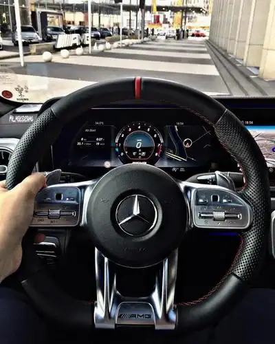 奔驰amg方向盘