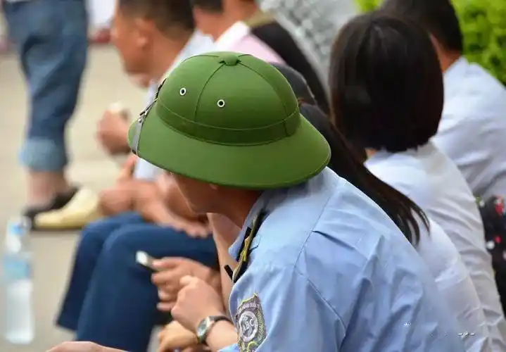 看越南绿色英雄帽的文化