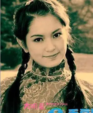 打狗棍那格格扮演者肖茵个人资料照片2