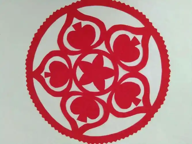 防疫剪纸五角纹样作品简单