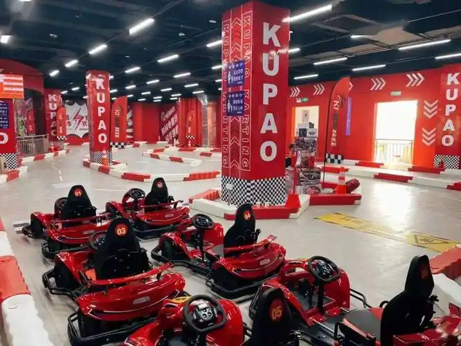 1212元变身赛车手超火的室内儿童卡丁车空降新郑孩子们都玩疯了