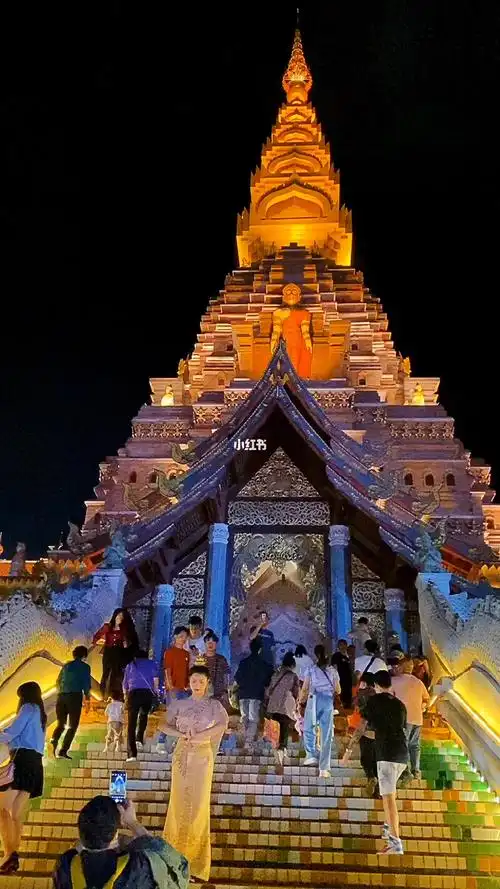 云南西双版纳星光夜市热情奔放的心动旅行