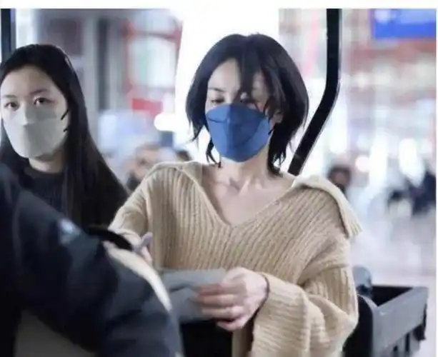 离婚24年后窦唯和王菲现状截然不同一个少女感一个吃沙县