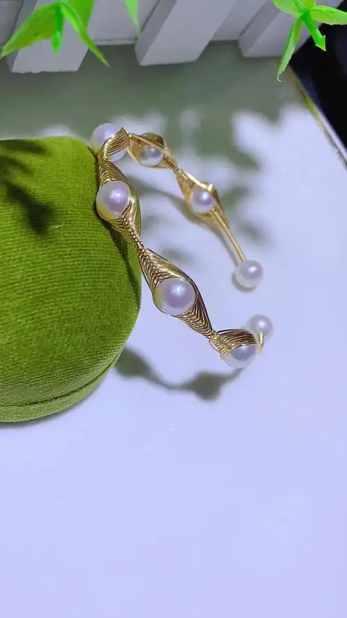 14k注金淡水珍珠手镯 手工开口绕线手镯8-9mm淡水珍珠