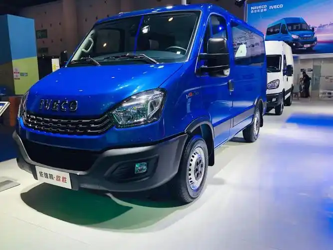 南京依维柯欧胜国六系列车型亮相成都车展