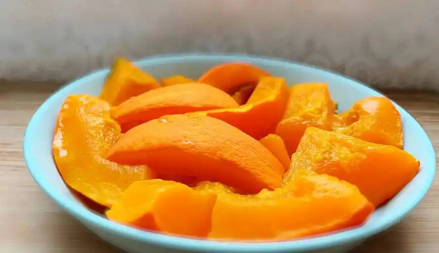 要立冬了,给家人做碗南瓜粥,粘稠细腻有点甜,暖身暖胃又暖心_清水