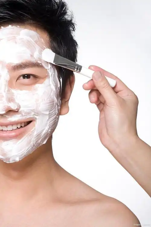 男士能敷面膜吗?男士面膜选择指南,一起敷面膜吧