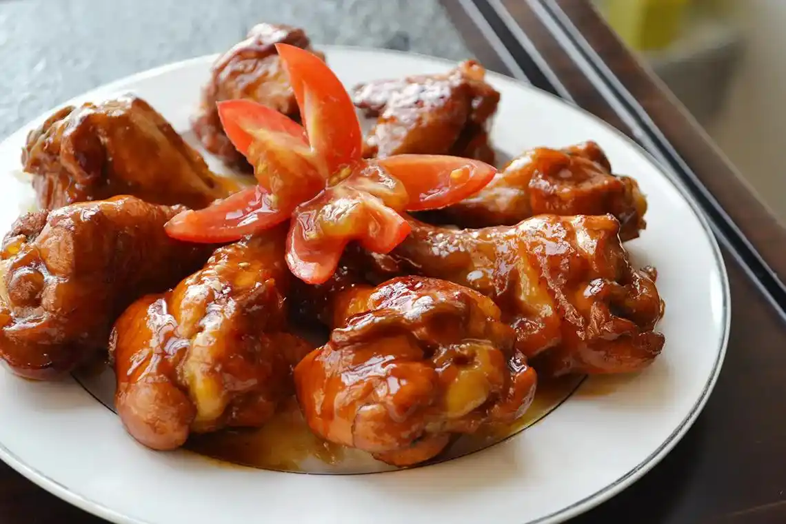 鸡翅根不炸不烤,这么做,特别香!今天教大家做一道红烧鸡翅根, - 抖音