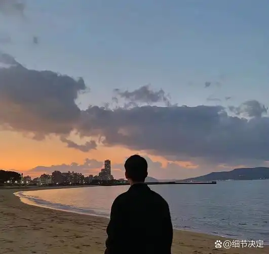 海上日出背影男头