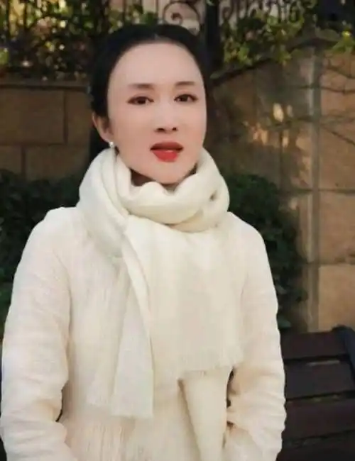 张纪中曝光前妻隐私被罚两万,杜星霖控诉:樊馨蔓就是要整垮老张_王玎