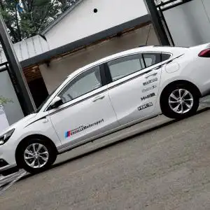 贴纸车身贴装饰拉花图片】别克凯越贴纸车身贴装饰拉花图片大全_q友网