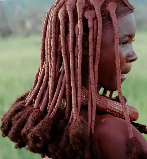 即将从地球上永远消失的非洲红泥人图