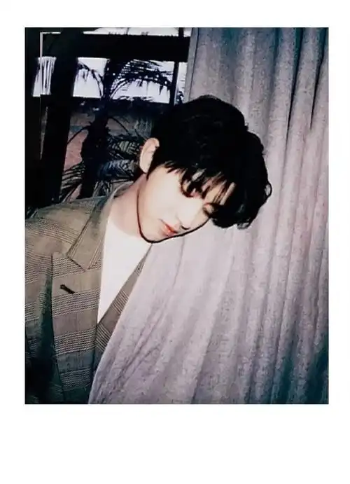 蔡徐坤##蔡徐坤ins