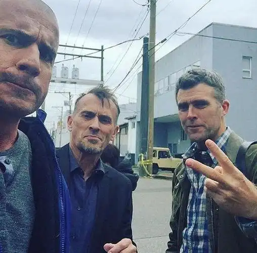 越狱5prisonbreakseason5终于要来了10年后再见迈克尔久违了