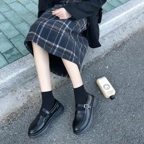 2020早春ins小皮鞋女日系英伦jk制服lolita洋气中跟搭扣学生单鞋