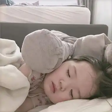 可爱治愈一切的萌娃头像 除非你的加入比我的独处更加宜人