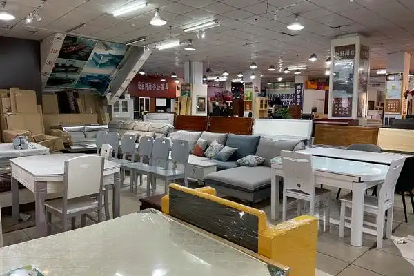 旺铺出租洪城大市场洪城家具市场一楼二楼部分店铺