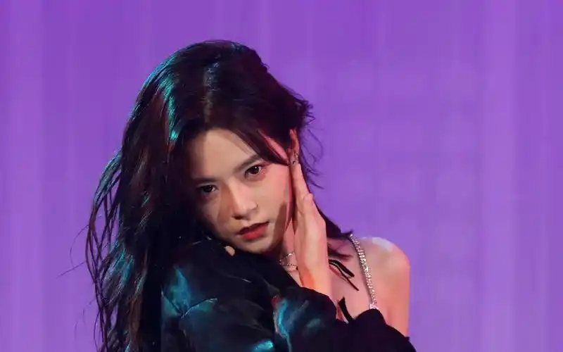 snh48-卢天惠|211017《roses secret》focus