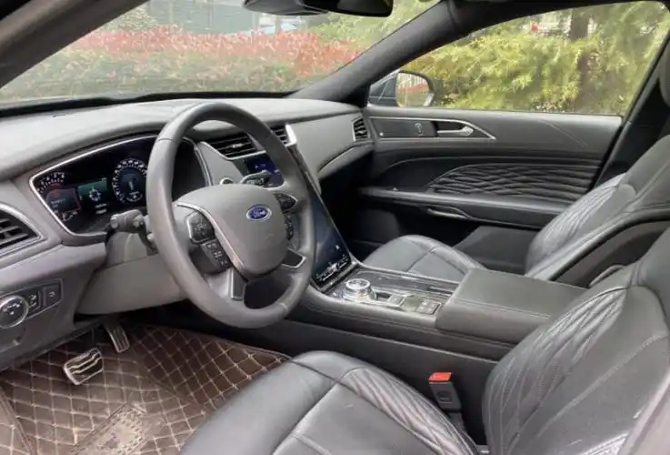 金牛座的内饰质感真的不错,我也分享一下爱车_福特金牛座论坛_太平洋