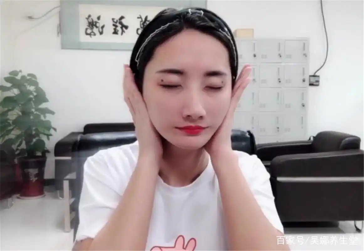 每天坚持搓脸,一段时候,身体会有哪些变化?别再错过了