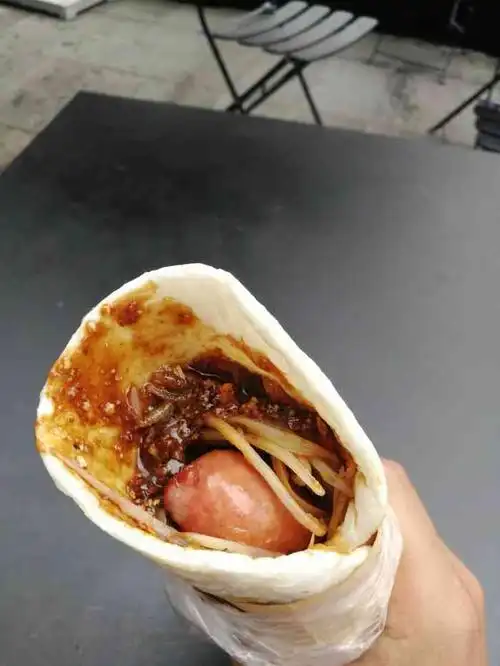 大理肉酱烧饵块&思茅老二中鸡脚-"终于吃到了心心念念的烤乳扇!满足!