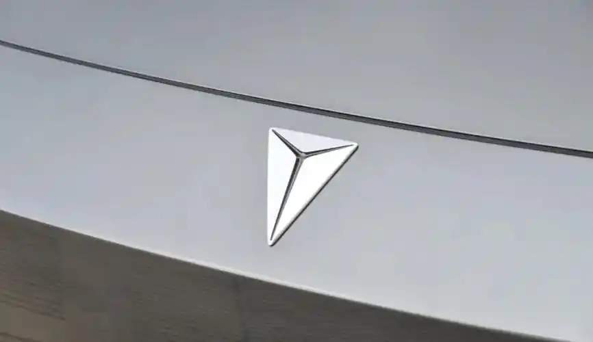 华为余承东透露深蓝汽车将采用华为hi模式,预计汽车业务今年盈利