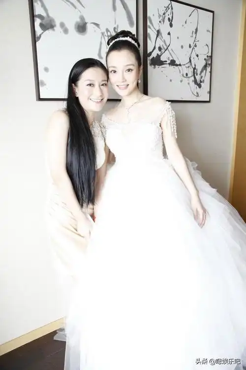 娱乐圈挺孕肚披婚纱出嫁的女星,陈妍希,杨幂双喜临门